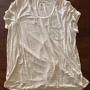 Kindred Bravely Everyday Maternity & Nursing T-shirt Oatmeal Stripe Size Large